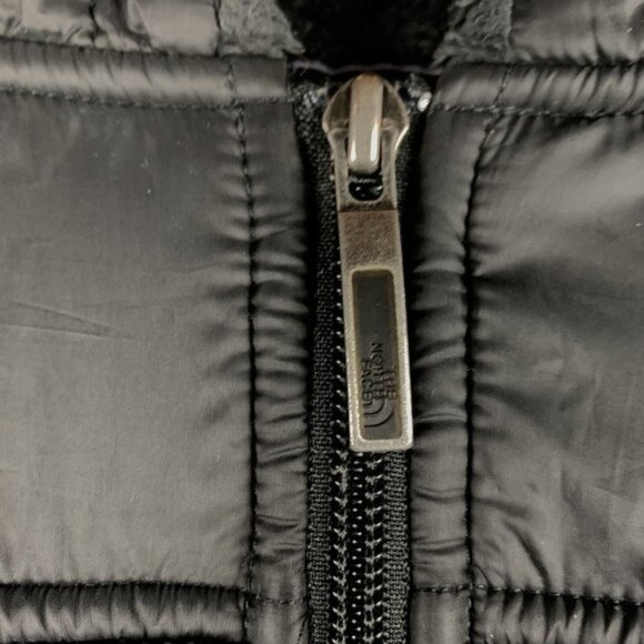 The North Face Women's Jacket Black Fleece Pullover Full Zip Up Pockets Size S - Picture 3 of 16